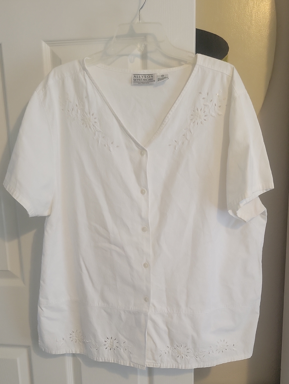 Allyson Whitmore Sz3X Cotton White Eyelet Button-Front Blouse beaded accents